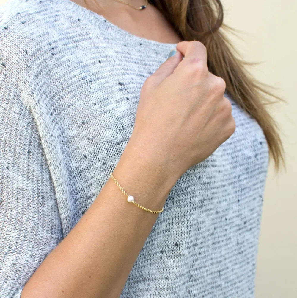 Sea Shell Pearl Ultra Thin Bracelet for Woman